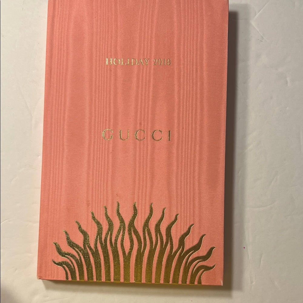 Gucci Coral and Gold Decorative Notebook - Picture 10 of 10
